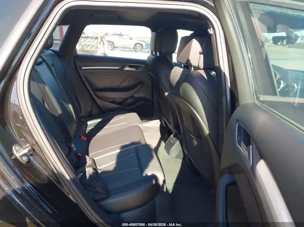 WAUUPBFF4JA060666 2018 AUDI A3 - Image 8