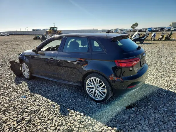 WAUUPBFF4JA071005 2018 AUDI A3 - Image 2