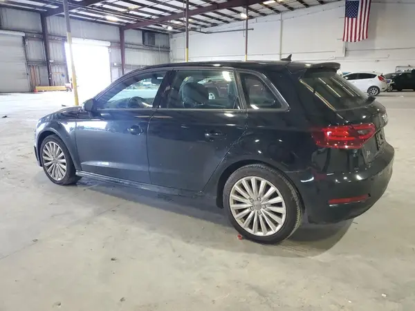 WAUUPBFF5GA090655 2016 AUDI A3 - Image 2