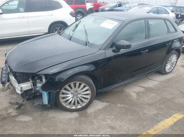 WAUUPBFF5GA163412 2016 AUDI A3 - Image 2