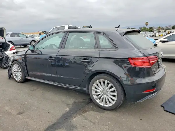 WAUUPBFF5HA046897 2017 AUDI A3 - Image 2
