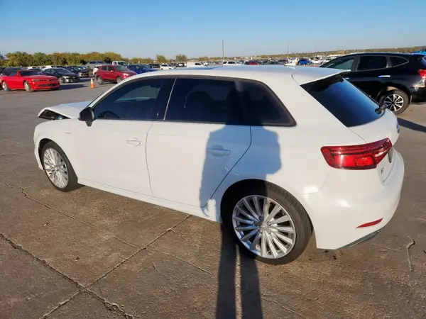 WAUUPBFF5HA107102 2017 AUDI A3 - Image 2