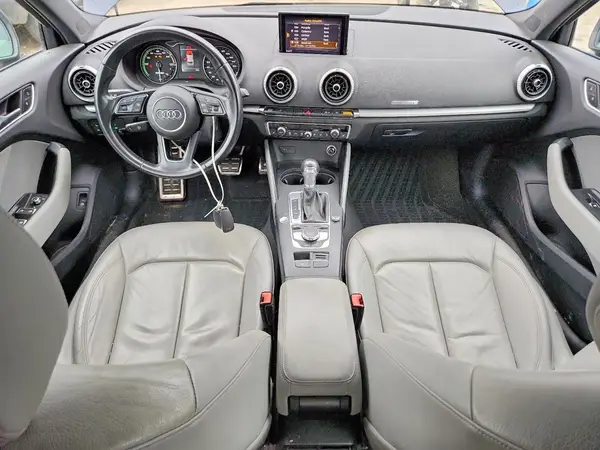 WAUUPBFF5JA063432 2018 AUDI A3 - Image 8