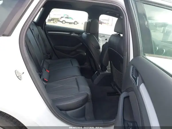 WAUUPBFF5JA070851 2018 AUDI A3 - Image 8