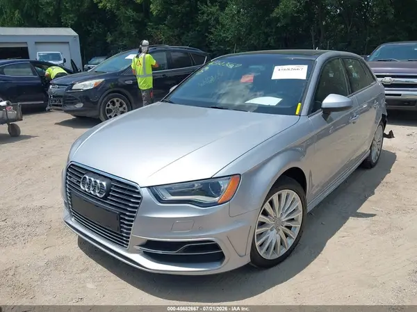WAUUPBFF6GA111139 2016 AUDI A3 - Image 2
