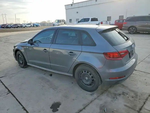 WAUUPBFF6GA113067 2016 AUDI A3 - Image 2