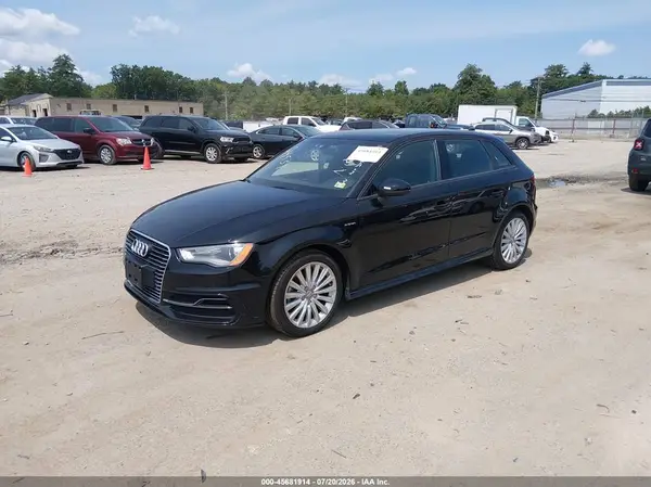 WAUUPBFF6GA145310 2016 AUDI A3 - Image 2