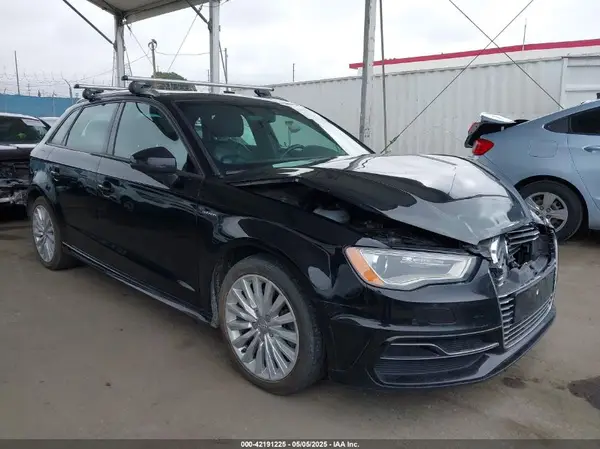 WAUUPBFF7GA084615 2016 AUDI A3 - Image 1