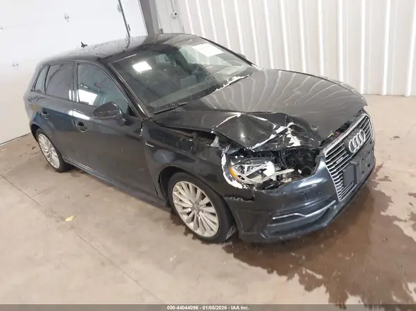 WAUUPBFF7GA123882 2016 AUDI A3 - Image 1