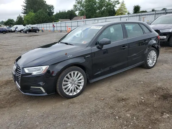 WAUUPBFF7HA085149 2017 AUDI A3 - Image 1