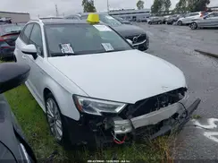 WAUUPBFF7JA112002 2018 AUDI A3