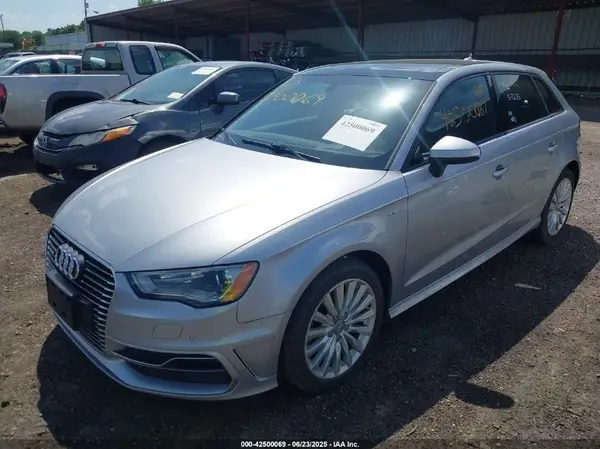 WAUUPBFF8GA051946 2016 AUDI A3 - Image 2