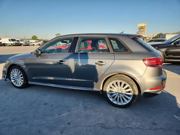 WAUUPBFF8GA144921 2016 AUDI A3 - Image 2