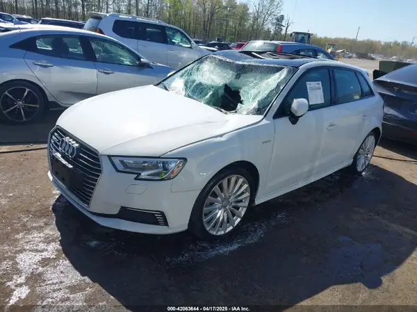 WAUUPBFF8HA052094 2017 AUDI A3 - Image 2