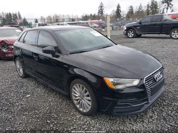 WAUUPBFF9GA077682 2016 AUDI A3 - Image 1