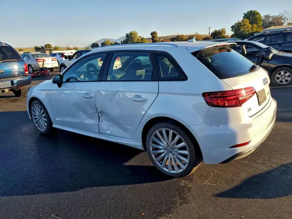 WAUUPBFF9HA067901 2017 AUDI A3 - Image 2