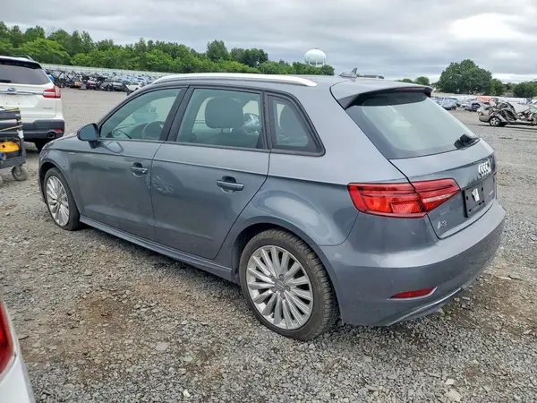 WAUUPBFF9HA098176 2017 AUDI A3 - Image 2