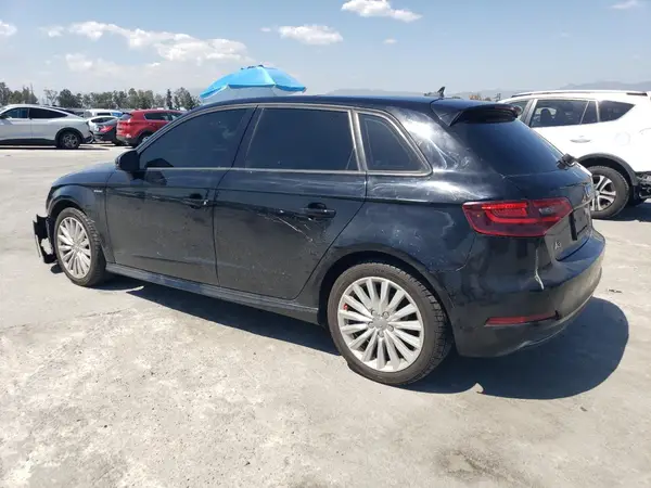 WAUUPBFFXGA071227 2016 AUDI A3 - Image 2