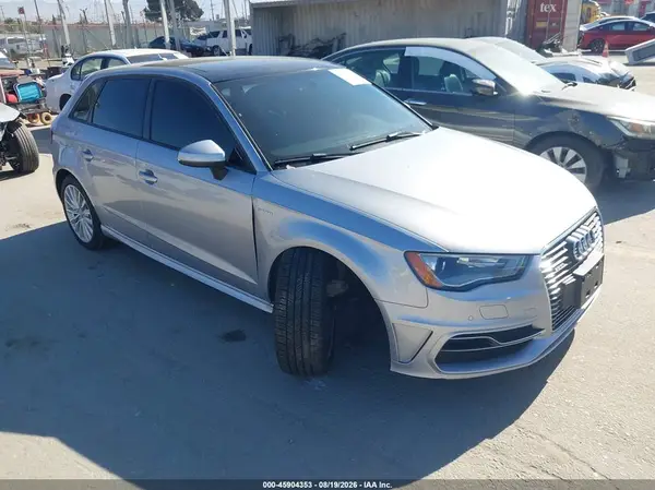WAUUPBFFXGA088464 2016 AUDI A3 - Image 1