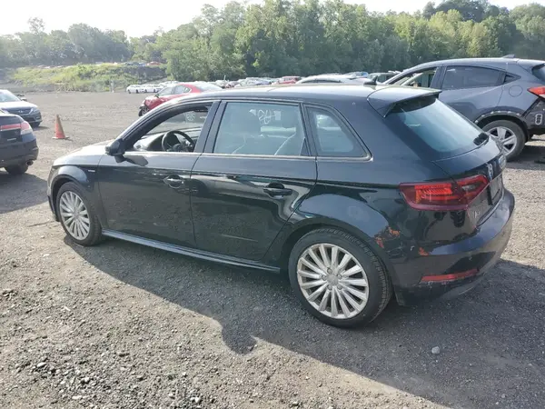 WAUUPBFFXGA140675 2016 AUDI A3 - Image 2