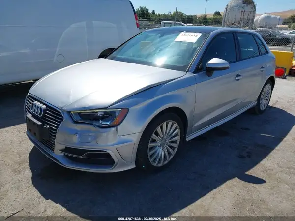 WAUUPBFFXGA164328 2016 AUDI A3 - Image 2