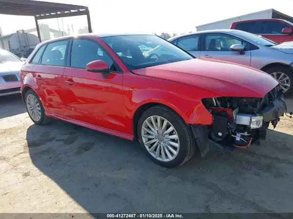 WAUUPBFFXHA040450 2017 AUDI A3 - Image 1