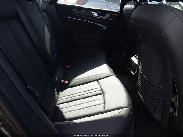 WAUV2AF29KN058402 2019 AUDI A7 - Image 8