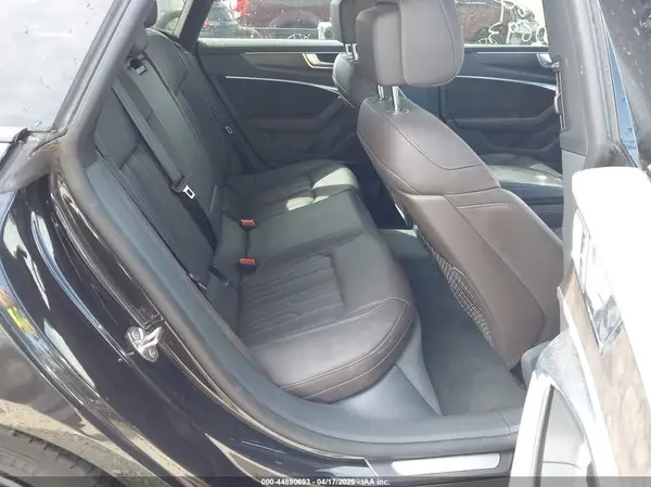 WAUV2AF29KN093165 2019 AUDI A7 - Image 8