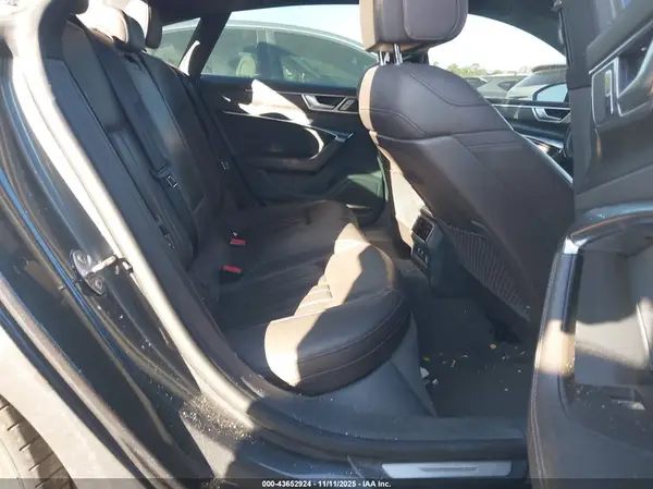 WAUV2BF29KN052055 2019 AUDI A7 - Image 8