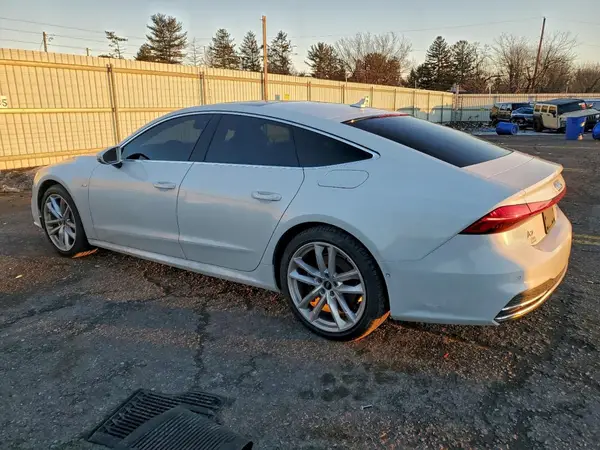WAUVPBF29MN077364 2021 AUDI A7 - Image 2