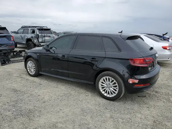 WAUVPBFF0GA137952 2016 AUDI A3 - Image 2
