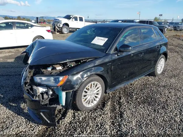 WAUVPBFF0GA138826 2016 AUDI A3 - Image 2