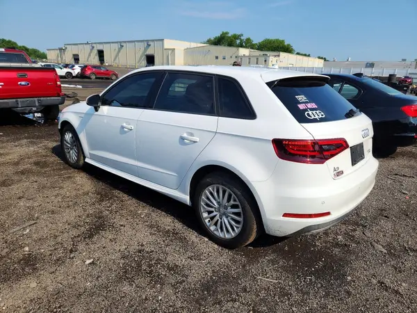 WAUVPBFF6GA130732 2016 AUDI A3 - Image 2