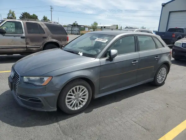 WAUVPBFF7GA093352 2016 AUDI A3 - Image 1
