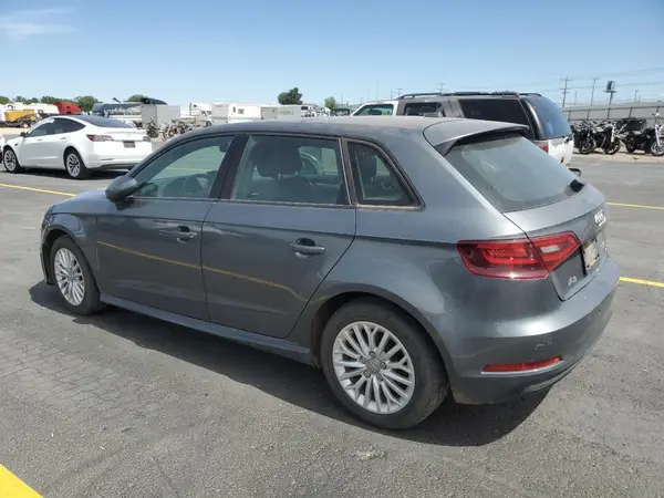 WAUVPBFF7GA093352 2016 AUDI A3 - Image 2