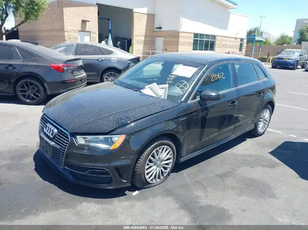 WAUVPBFF8GA093246 2016 AUDI A3 - Image 2