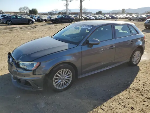 WAUVPBFF8GA094736 2016 AUDI A3 - Image 1