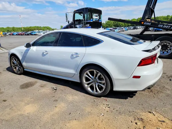WAUW2AFC4GN085821 2016 AUDI S7 - Image 2