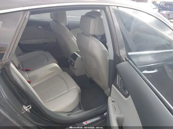 WAUW2AFC4HN025071 2017 AUDI A7 - Image 8