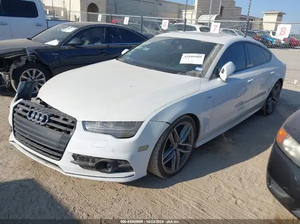 WAUW2AFC7GN009929 2016 AUDI S7 - Image 2