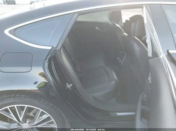 WAUW2AFCXHN078065 2017 AUDI A7 - Image 8