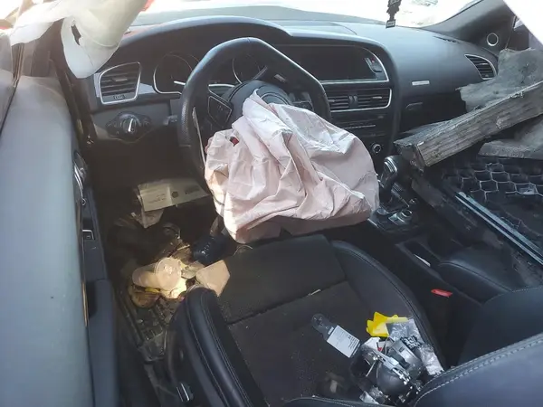WAUW2AFR2GA044275 2016 AUDI A5 - Image 8