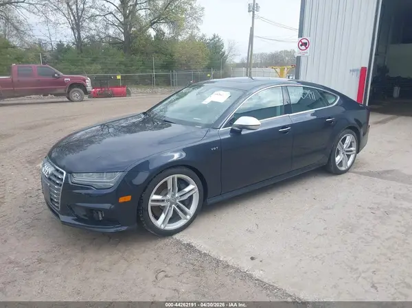WAUW2BFC2GN152566 2016 AUDI S7 - Image 2