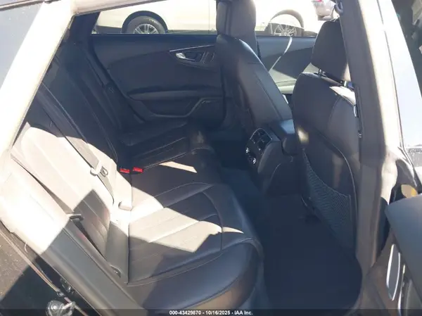 WAUW3AFC4JN013831 2018 AUDI A7 - Image 8