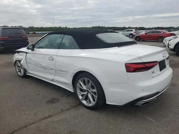 WAUWAGF53MN005766 2021 AUDI A5 - Image 2