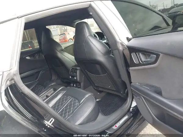 WAUWFAFC7HN027546 2017 AUDI S7 - Image 8
