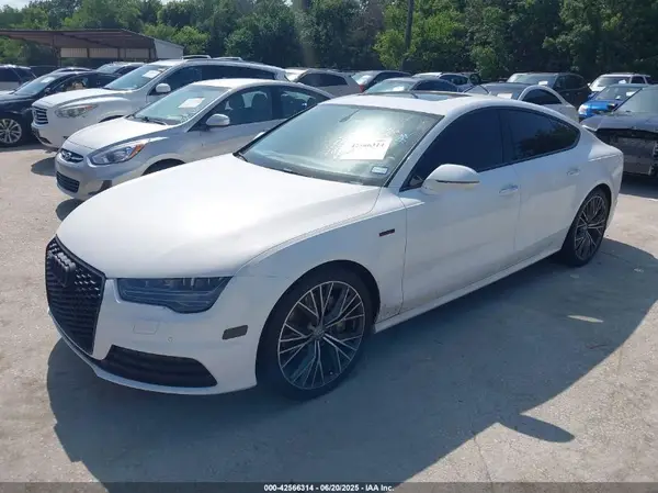 WAUWGAFC0GN076342 2016 AUDI A7 - Image 2