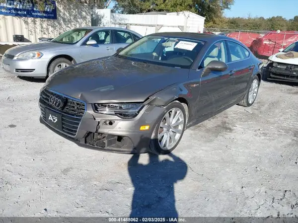 WAUWGAFC2GN105498 2016 AUDI A7 - Image 2