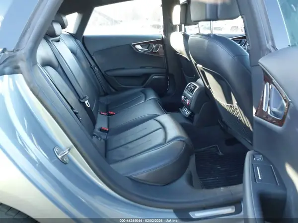 WAUWGAFC4GN092575 2016 AUDI A7 - Image 8