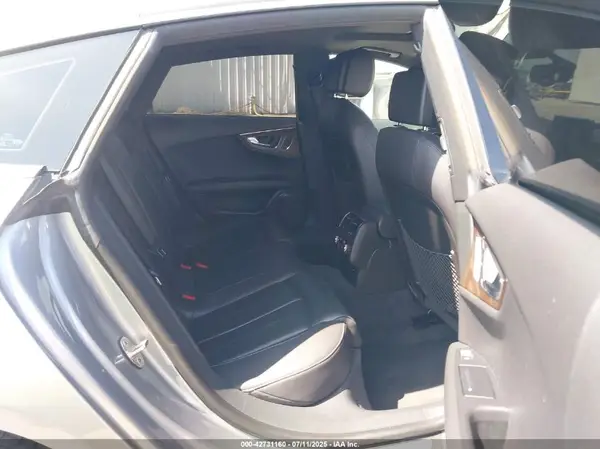 WAUWGAFC6GN162643 2016 AUDI A7 - Image 8